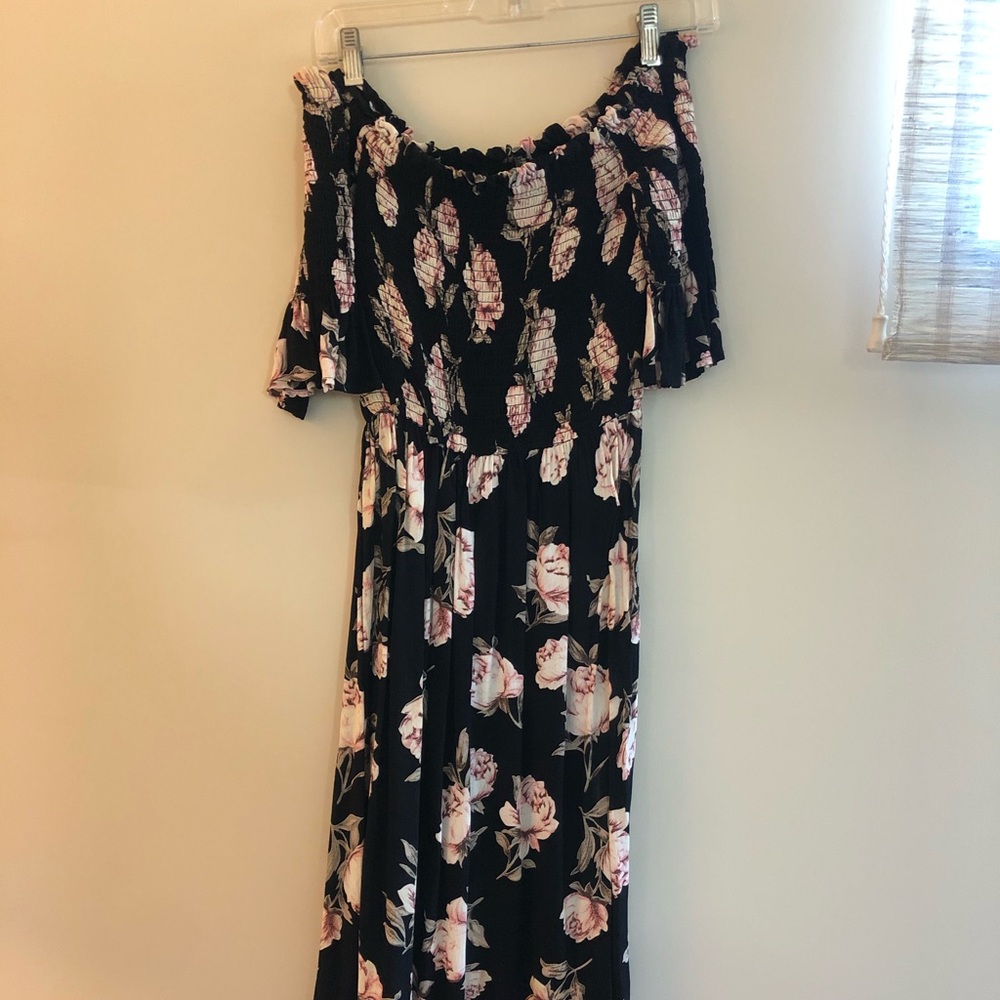 Off the shoulder maxi dress
